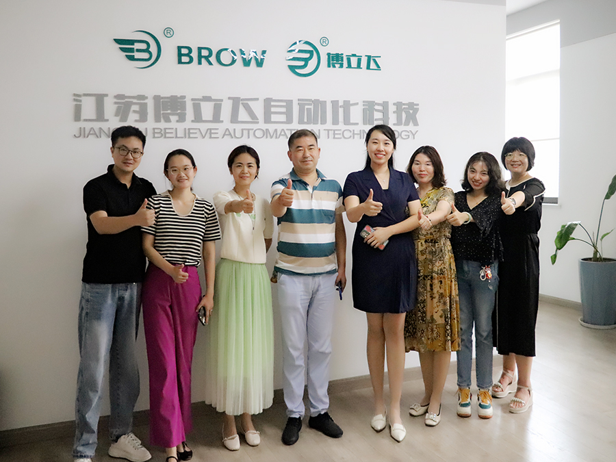 江蘇博立飛科技熱情接待干燥協(xié)會秘書處一行，探索行業(yè)···